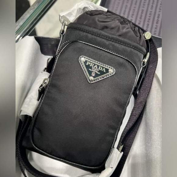 Prada Travel Bag NEW - Picture 1 of 8